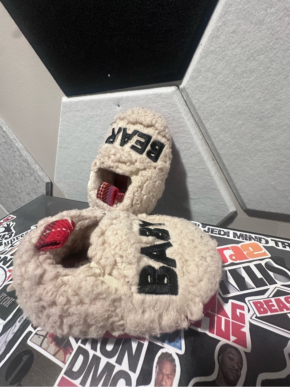 dearfoams Cream Kids 'BEAR' Fuzzy Slip-On Slippers
